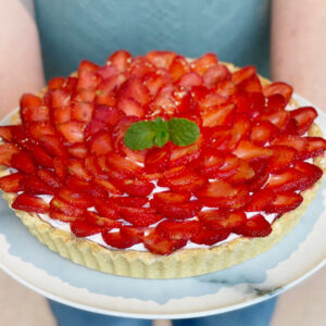 Tarta letnia truskawkowa