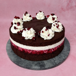 Wuzetka czekoladowa z wiśniami