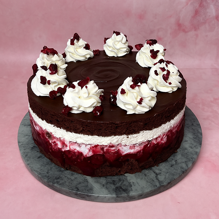 Wuzetka_czekoladowa_z_wiśniami_swieta2025