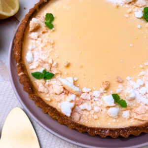 Wielkanocny mazurek cytrynowy z bezą